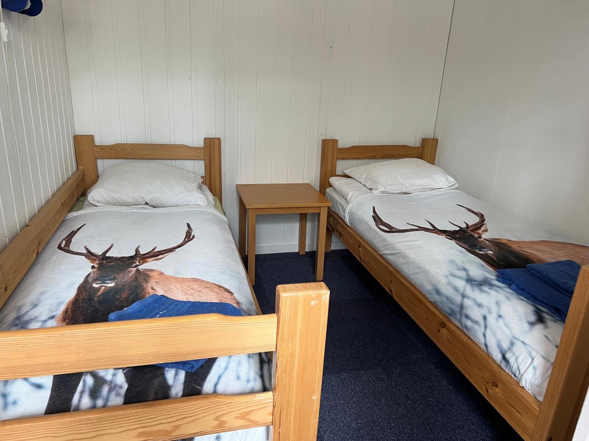 Rena Hostel Einara Екстериор снимка